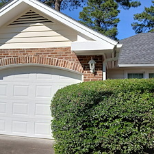 Tree-trimming-Pressure-Washing-Leaf-Blowing-in-Myrtle-Beach-SC 5